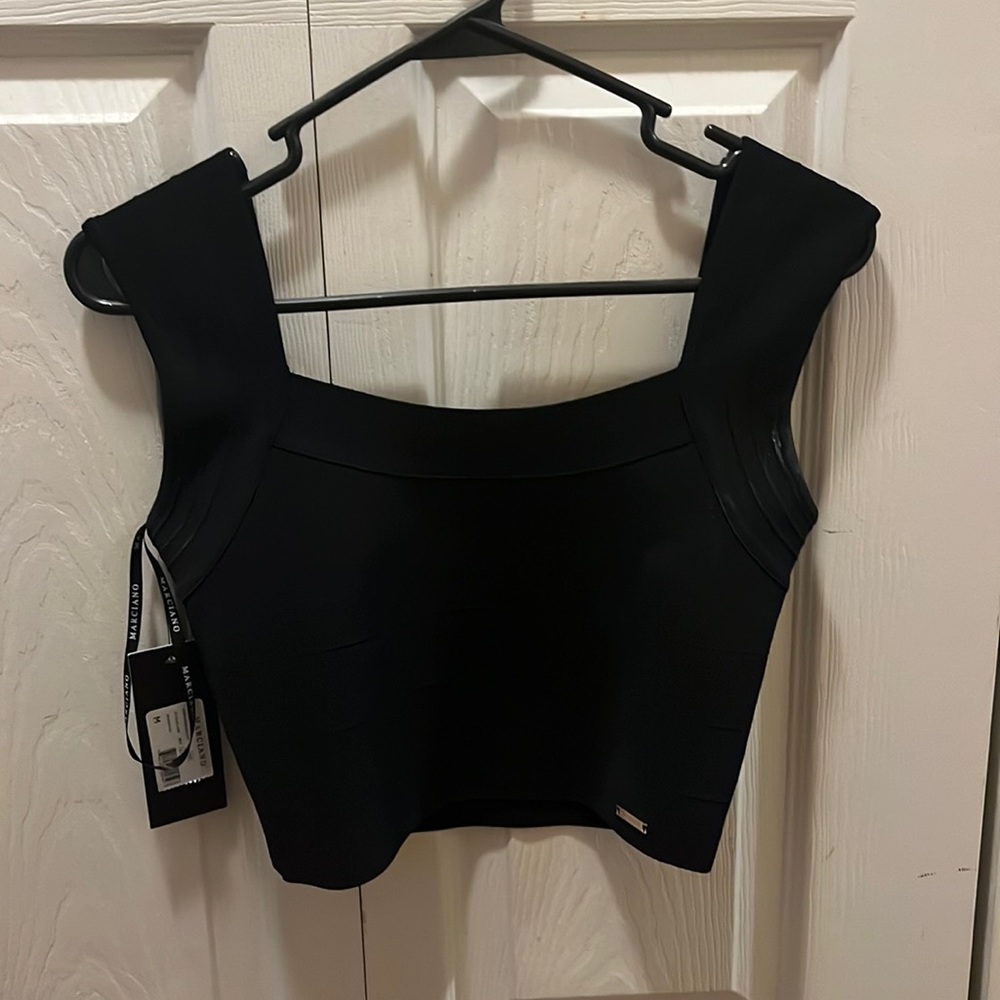 Short sleeve black top never worn